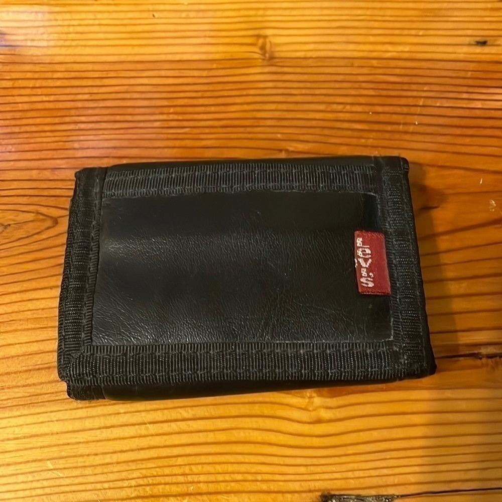Levi’s Black compact folding wallet